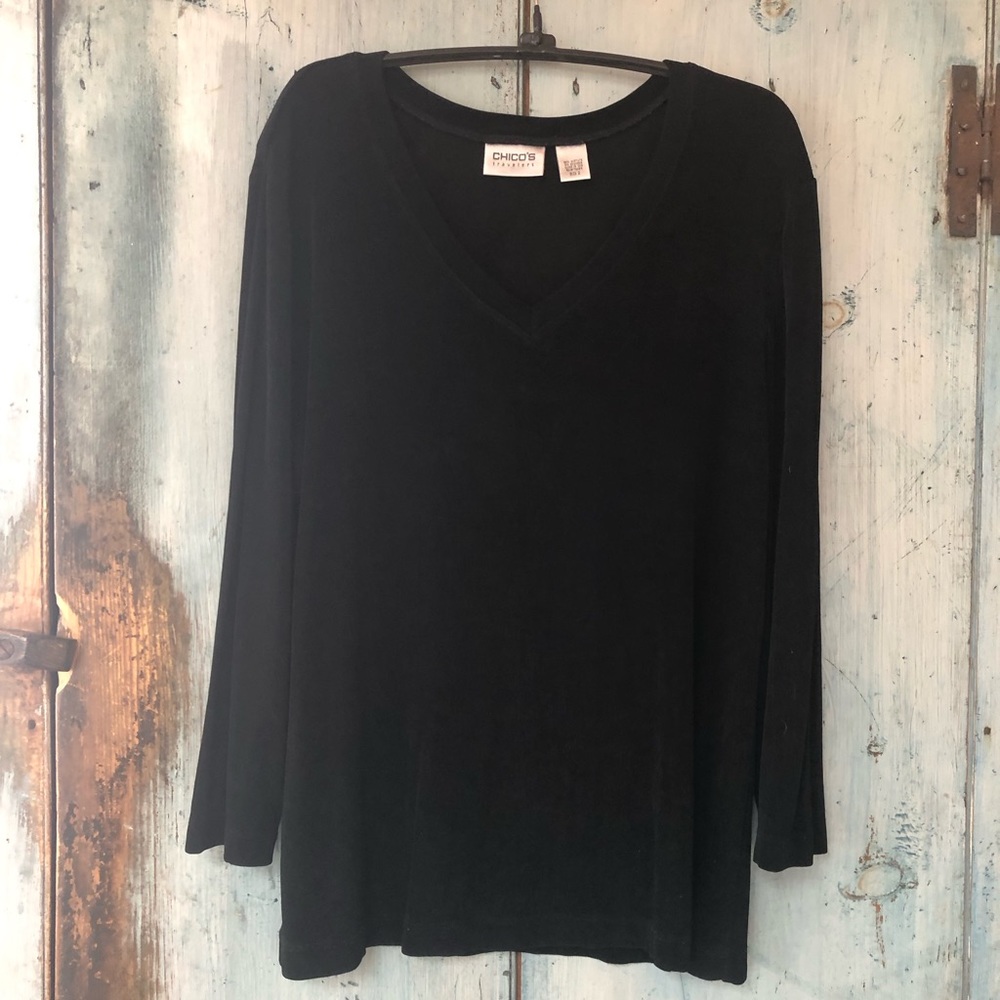 Chico’s V-neck versatile year-round top by Chico’s Travelers so it’s NO wrinkle